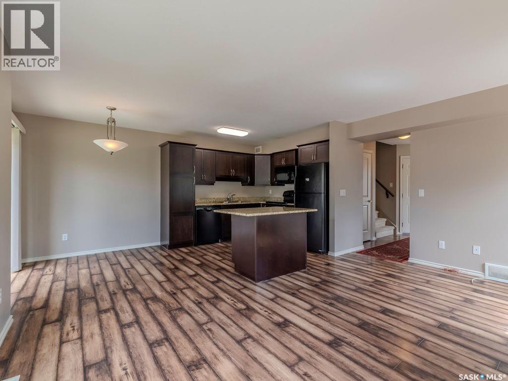 #214 615 Lynd CRESCENT - 14