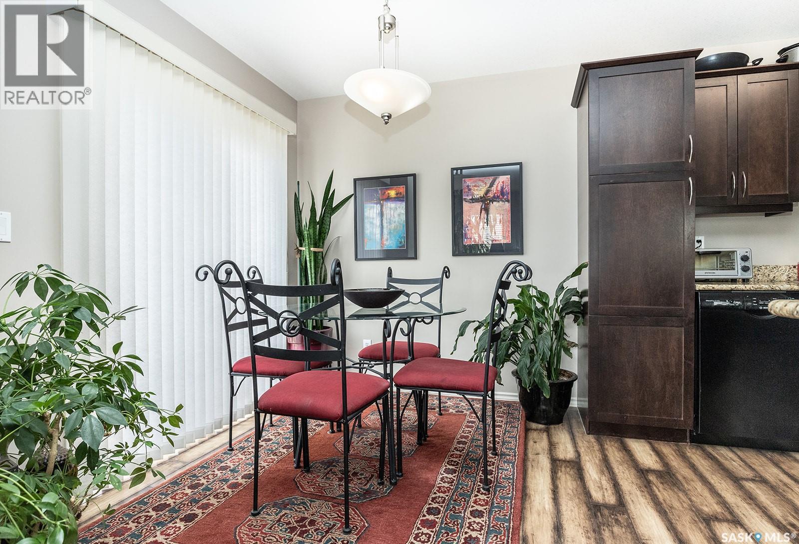 #214 615 Lynd CRESCENT - 15