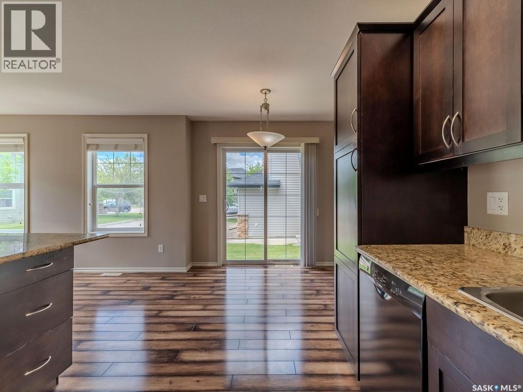 #214 615 Lynd CRESCENT - 16
