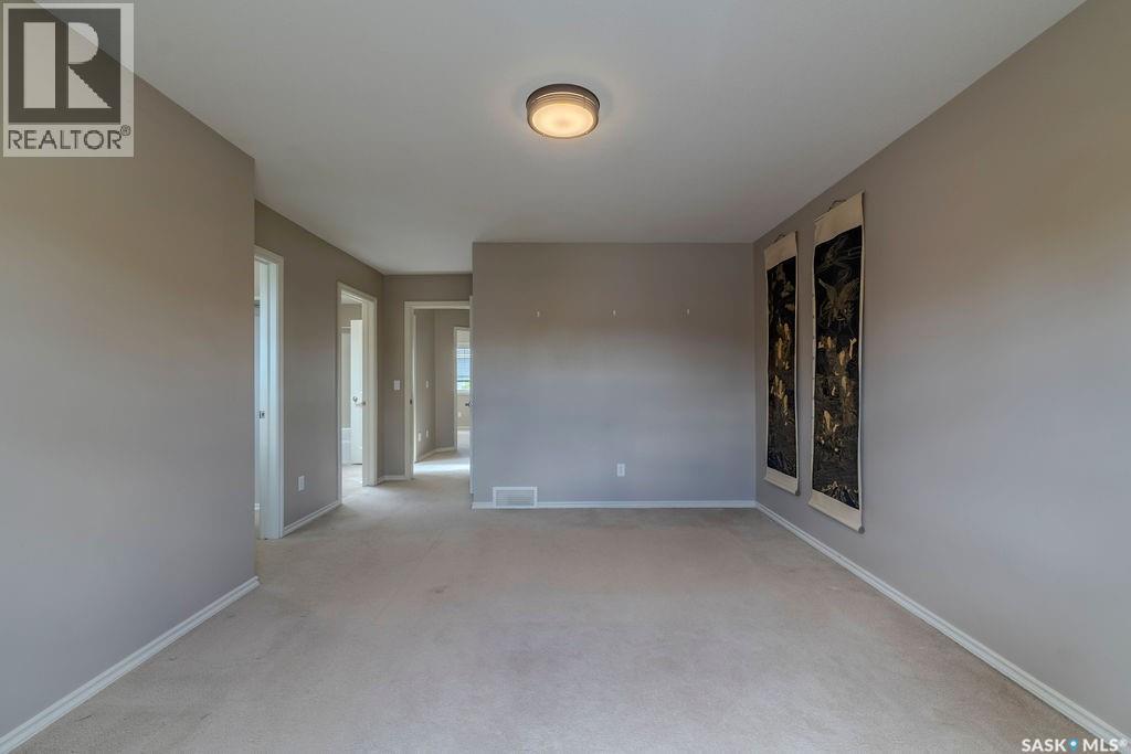 #214 615 Lynd CRESCENT - 20