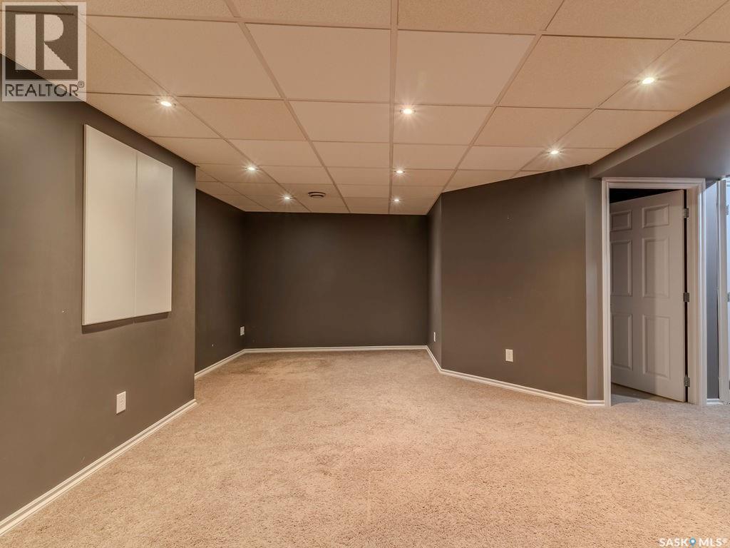#214 615 Lynd CRESCENT - 31