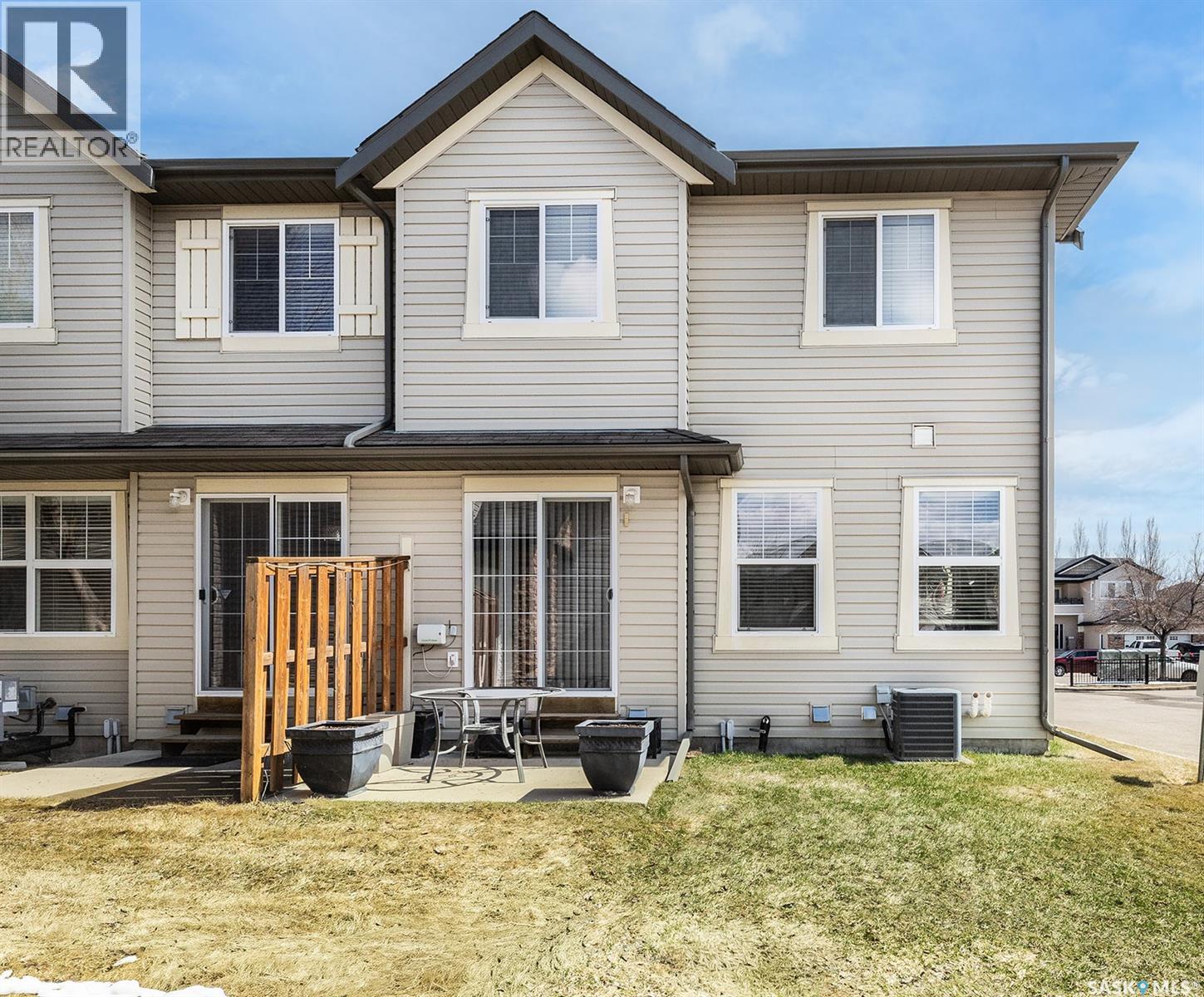 #214 615 Lynd CRESCENT - 39