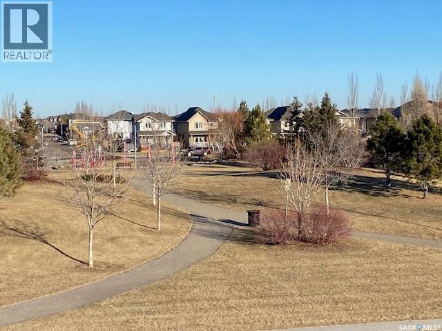 #214 615 Lynd CRESCENT - 42