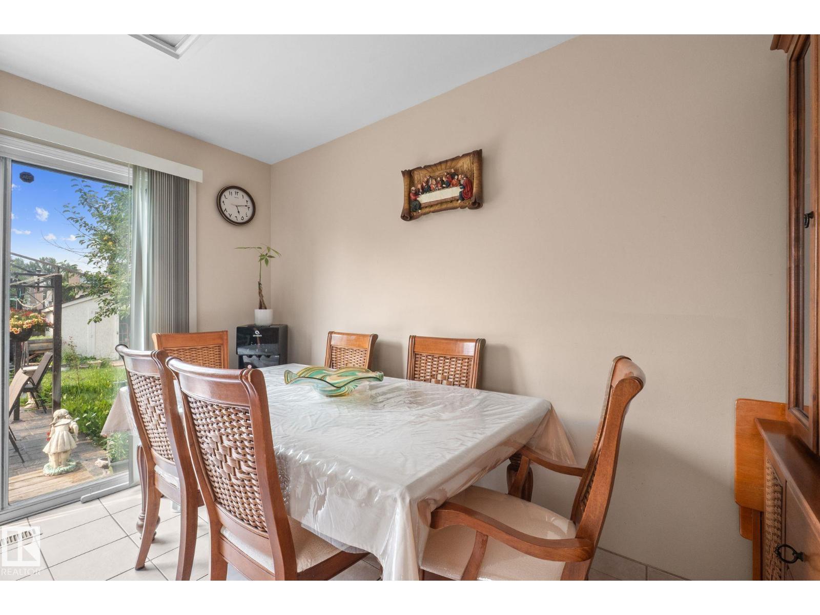 18126 98 AV NW - 27