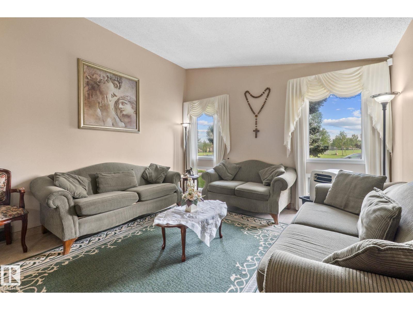 18126 98 AV NW - photo 3