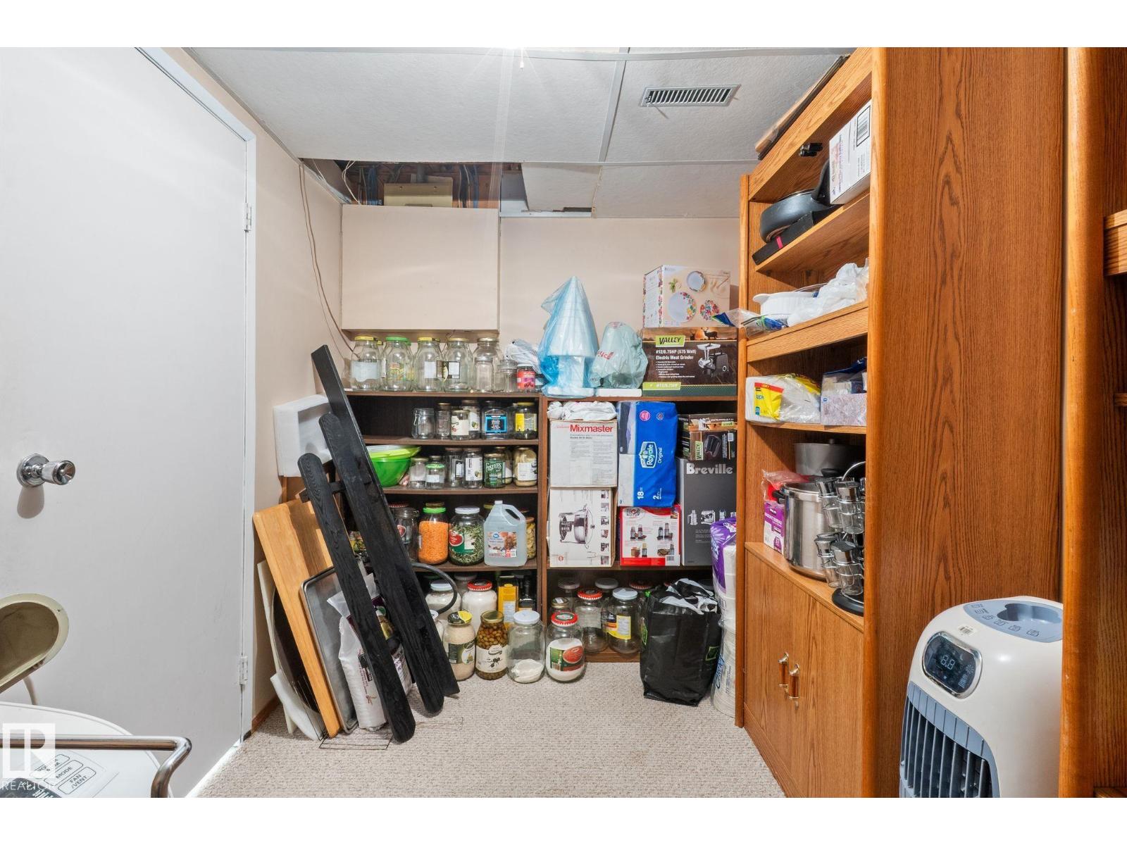 18126 98 AV NW - 58