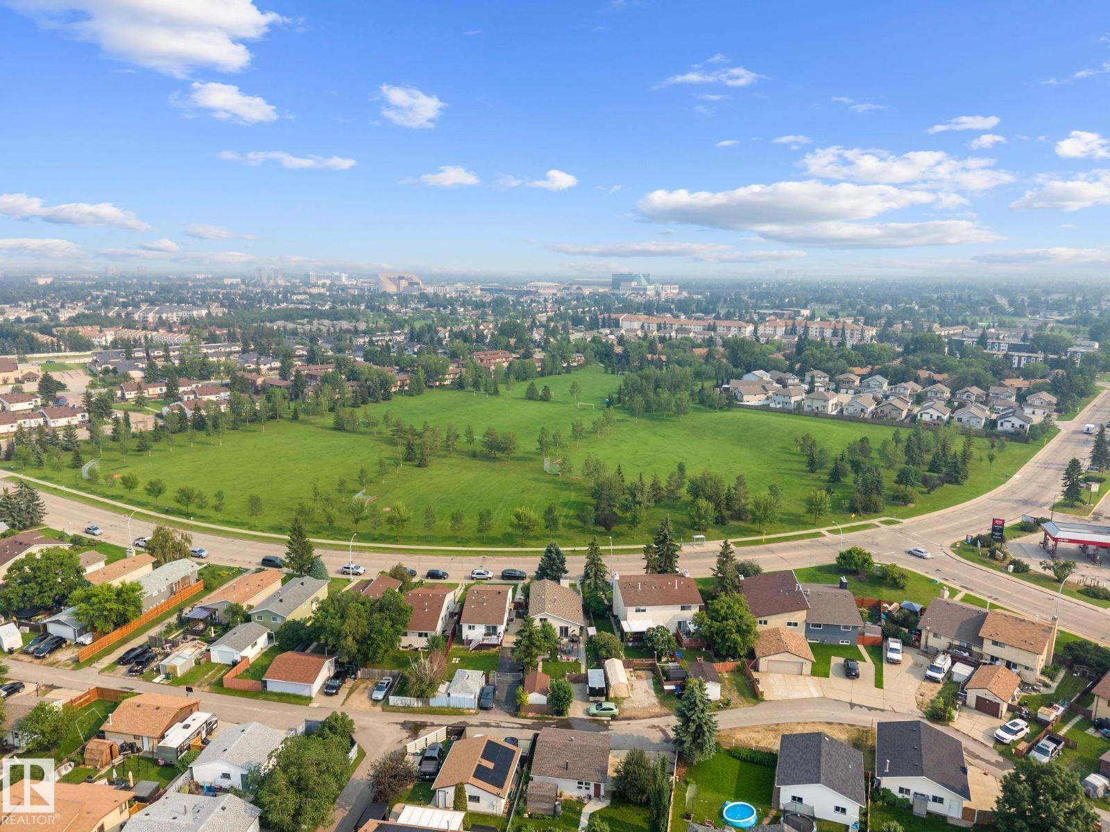 18126 98 AV NW - 8
