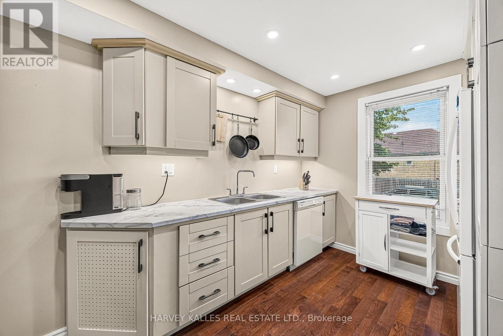 487 DUNSMURE ROAD - 17