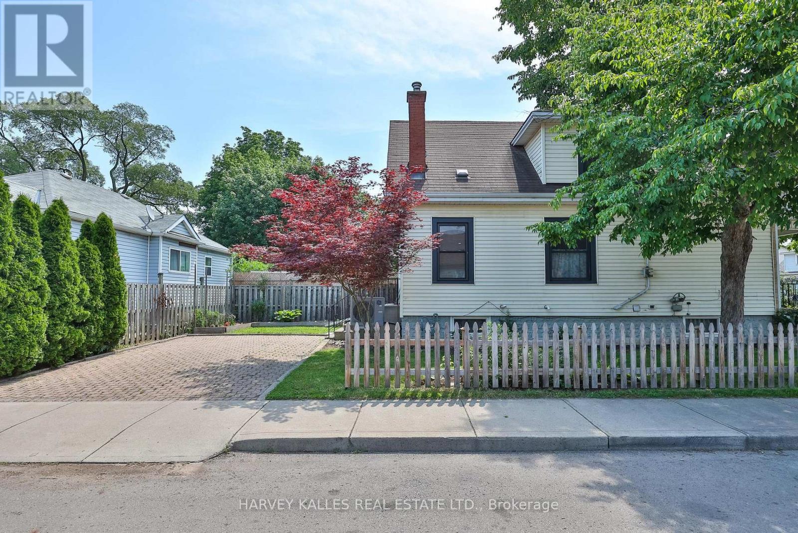 487 DUNSMURE ROAD - 5