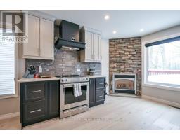 Kitchen - 36 Nicklaus Drive, Barrie, ON L4M6W5 Photo 13