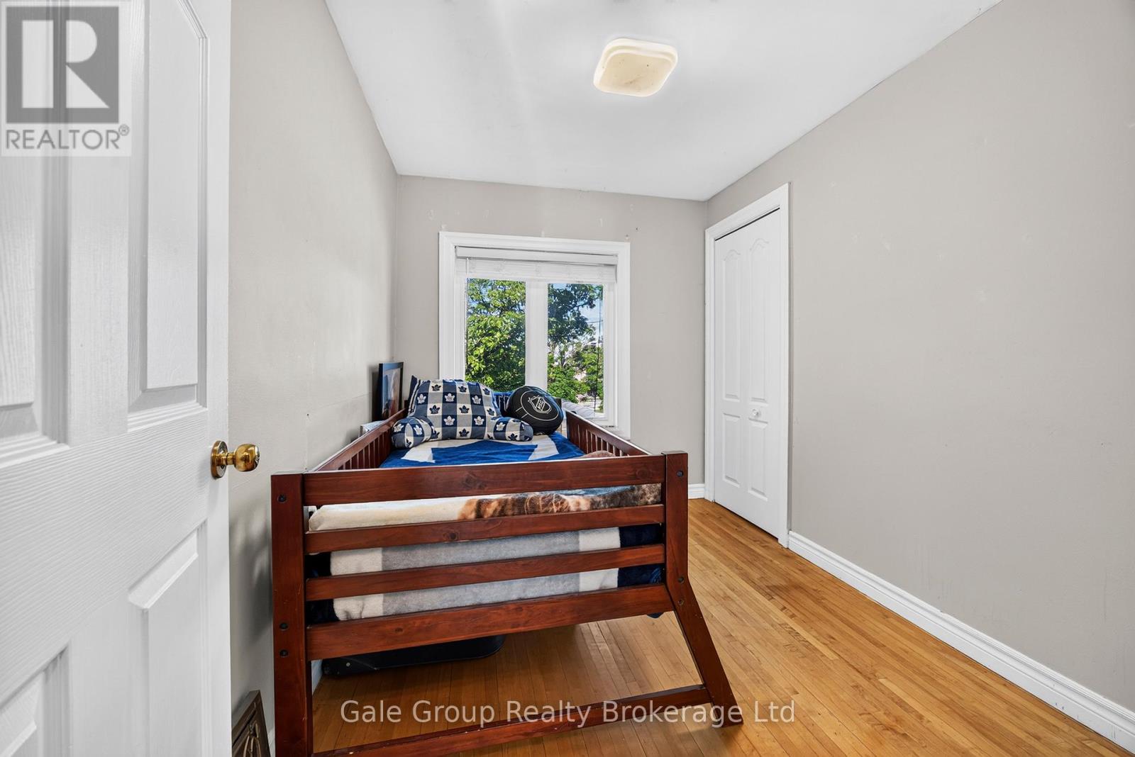 7 FIDLER AVENUE - 13