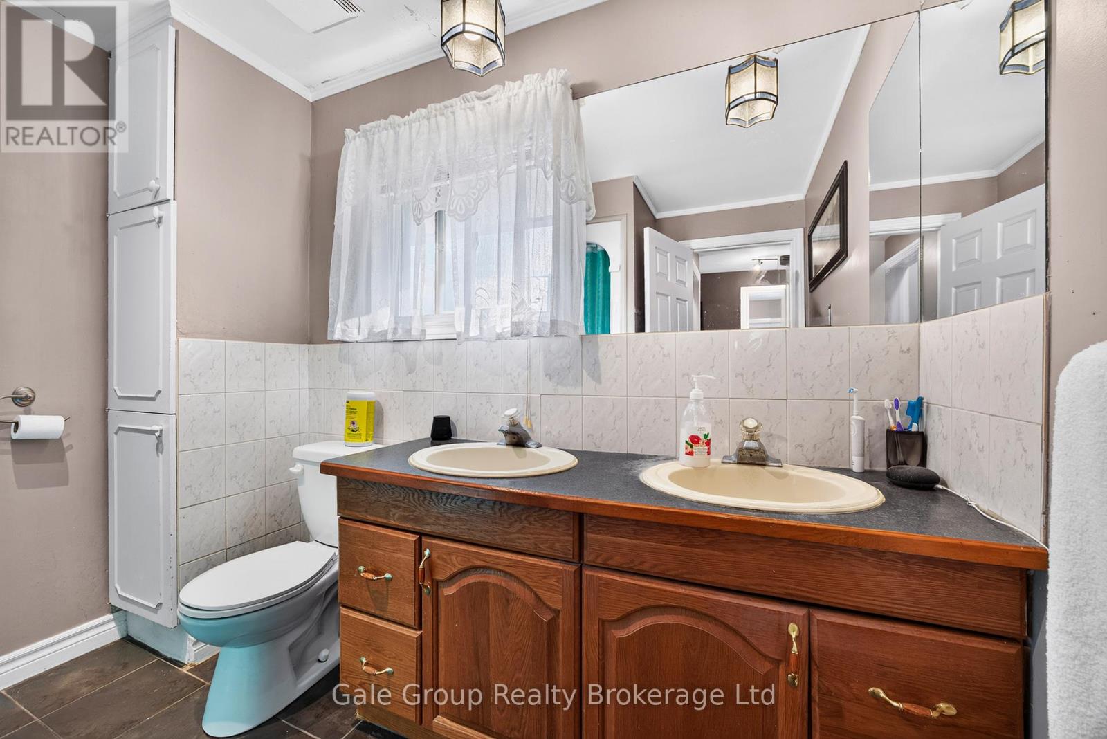 7 FIDLER AVENUE - 15