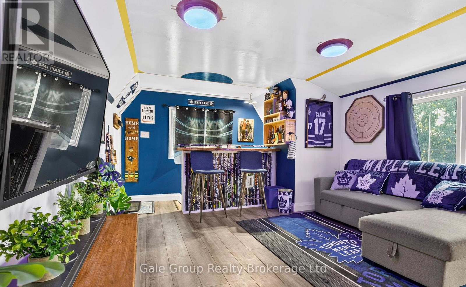 7 FIDLER AVENUE - 29