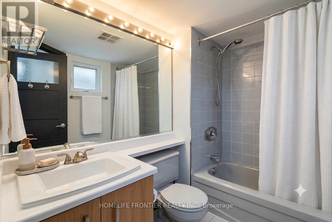 #611 2261 LAKESHORE BOULEVARD W - 11