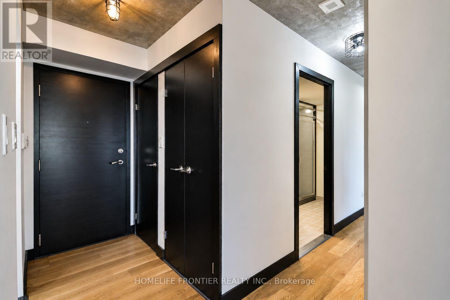 #611 2261 LAKESHORE BOULEVARD W - 12