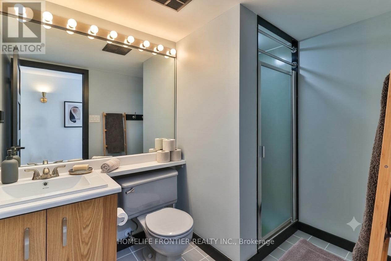 #611 2261 LAKESHORE BOULEVARD W - 8