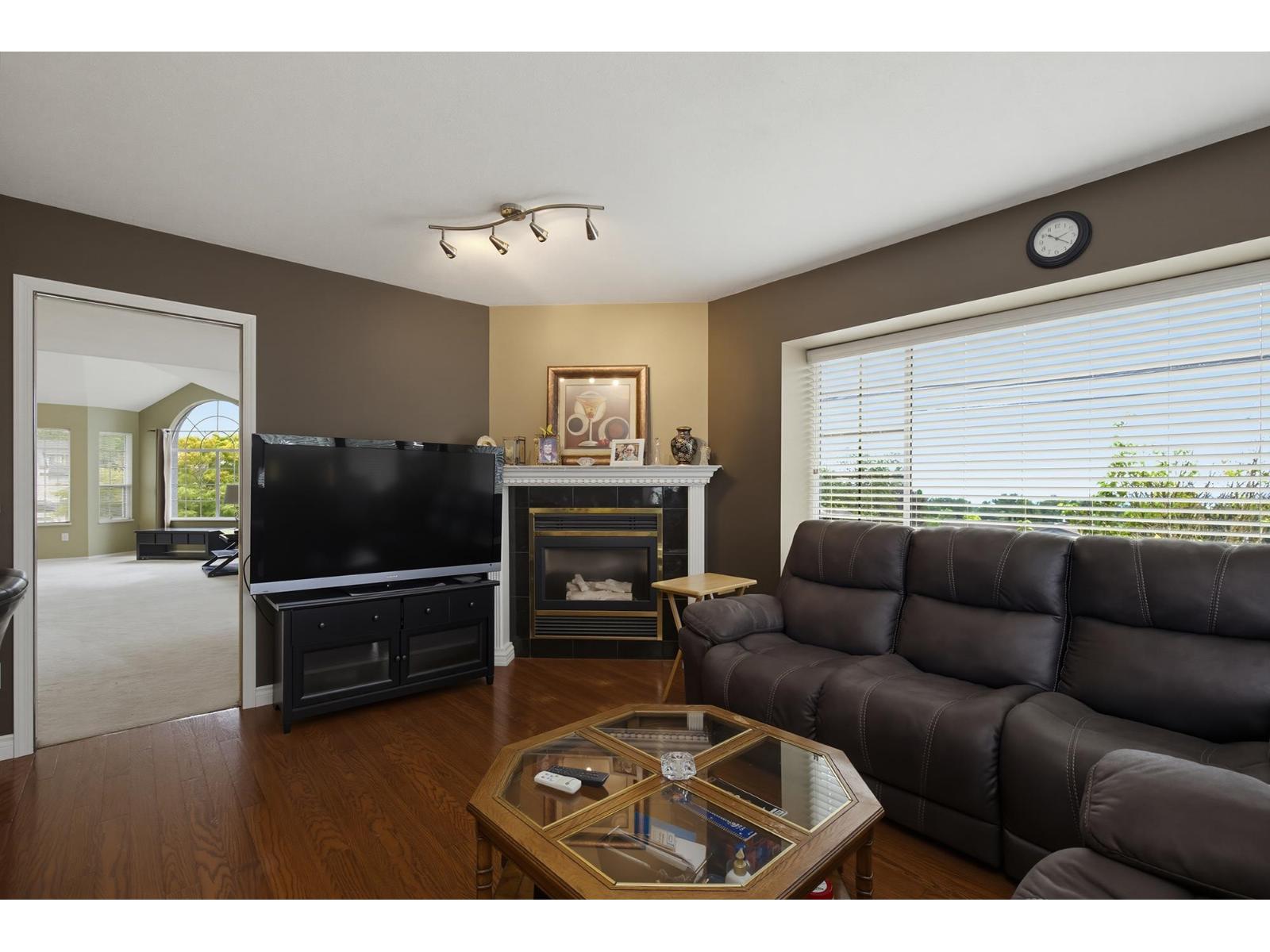 6 Bed, 3 Bath House for Sale in Mission – 8219 FUJINO STREET, Mission – MLS# R3140020 - Image 9