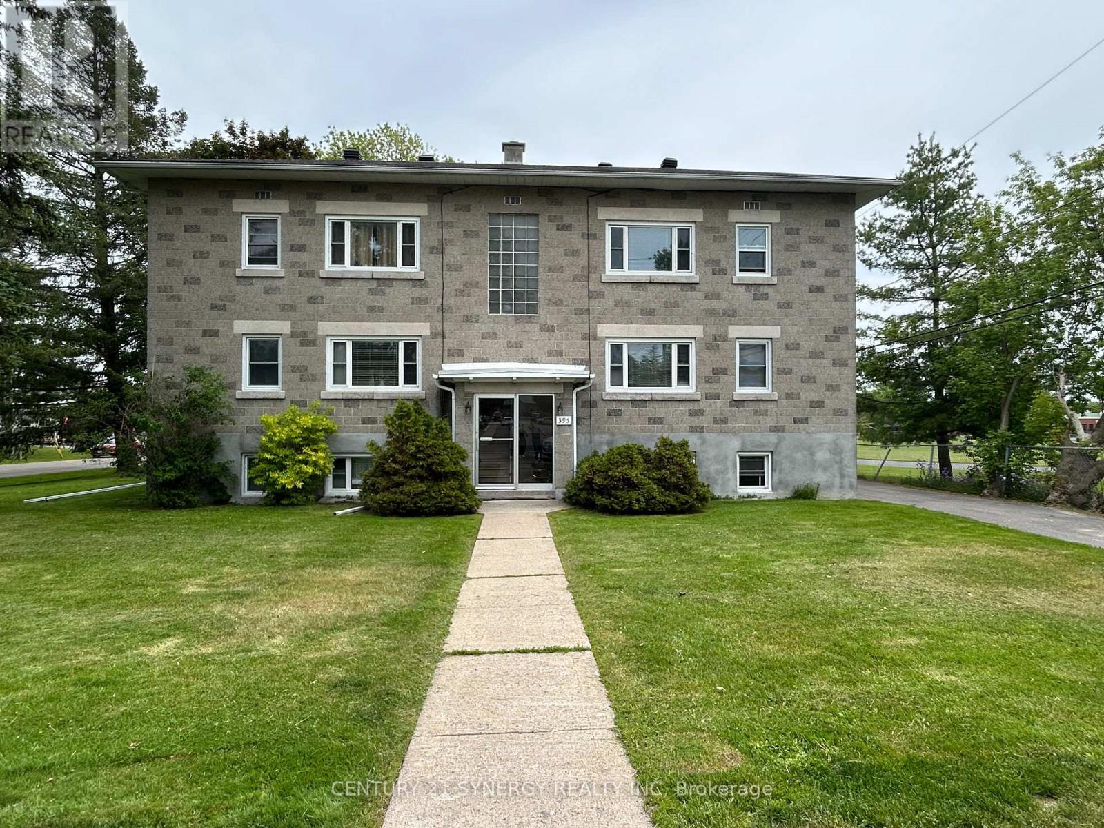 395 PINE STREET E - 1