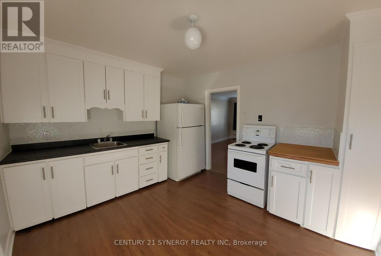 395 PINE STREET E - 25