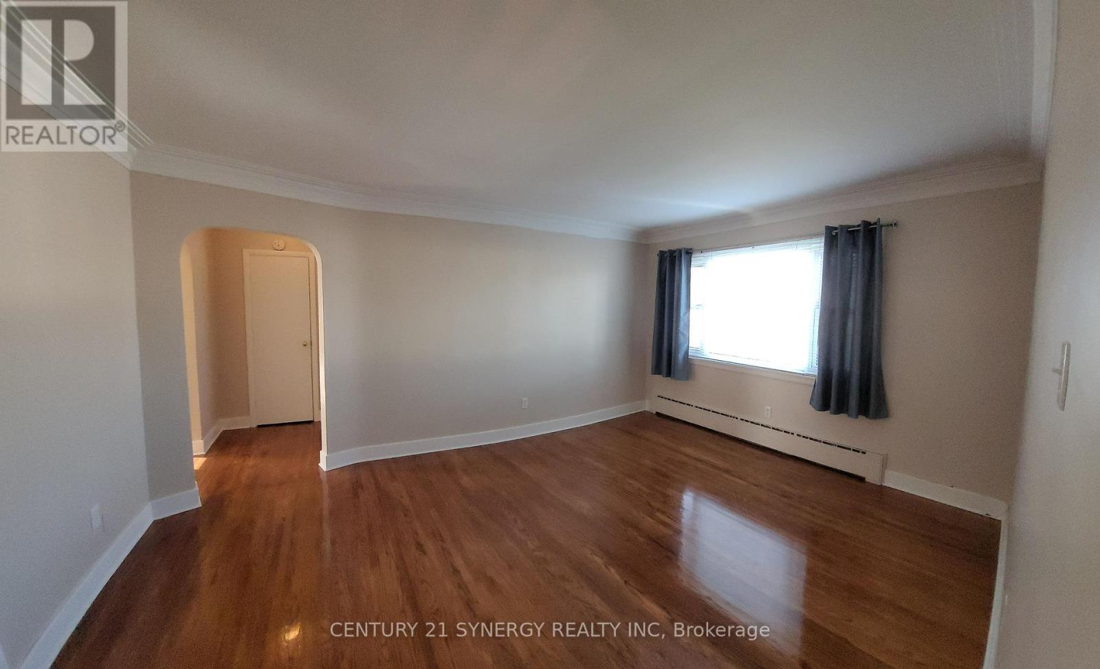 395 PINE STREET E - 27