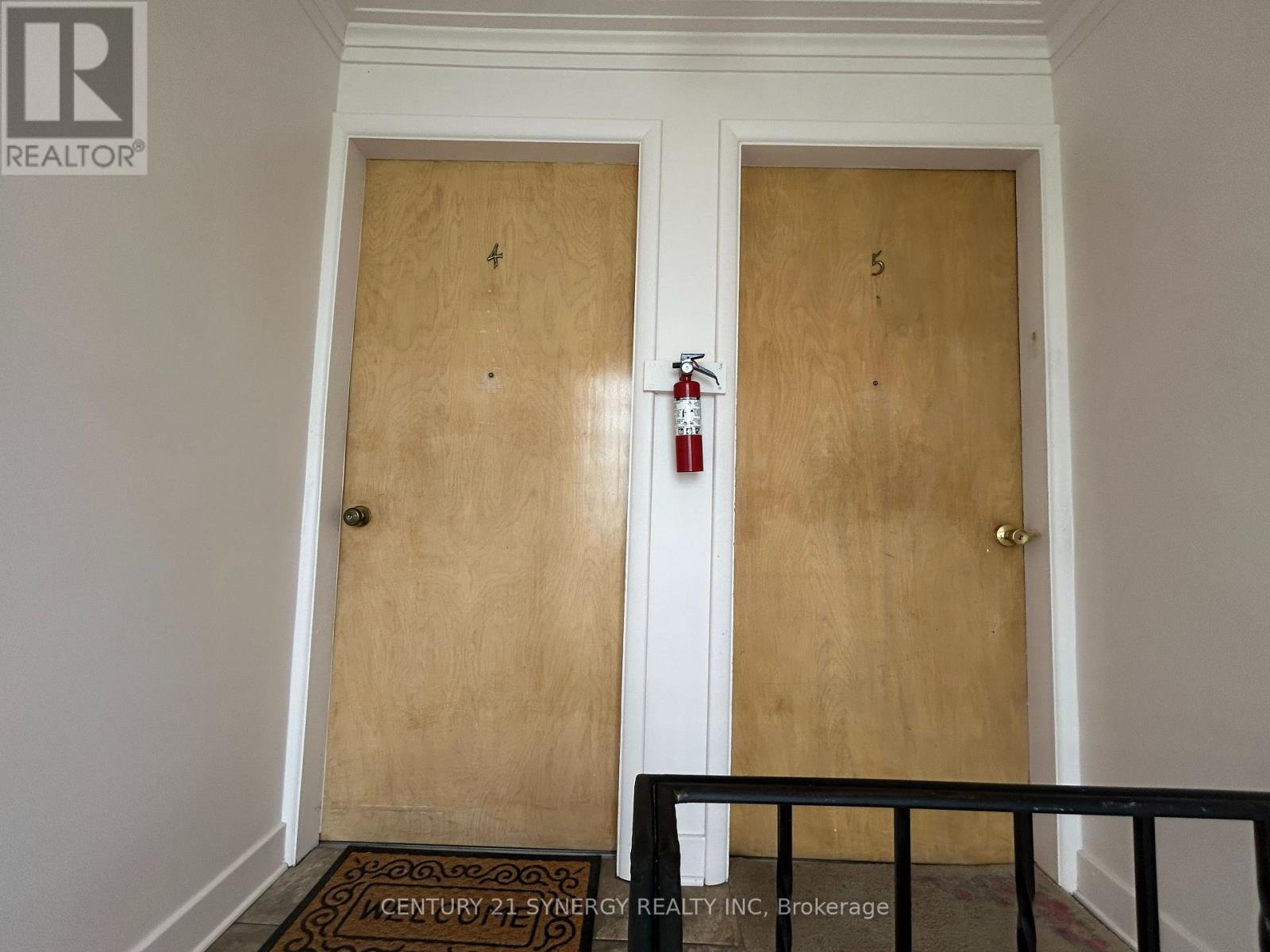 395 PINE STREET E - 28