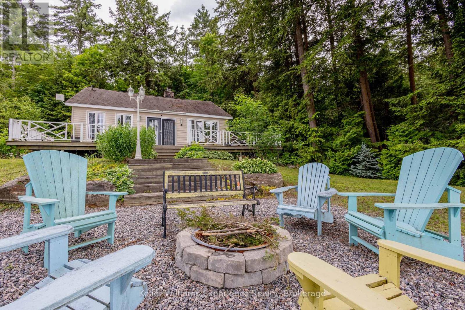 #2 1018 GEORGINA WAY - 11
