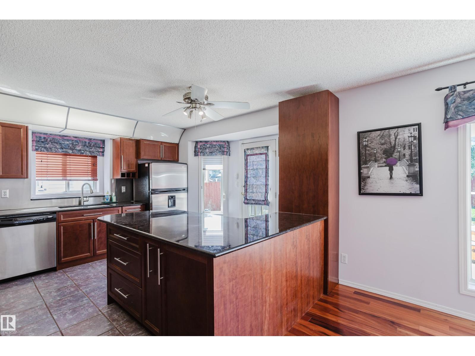 4203 12 AV NW - 14