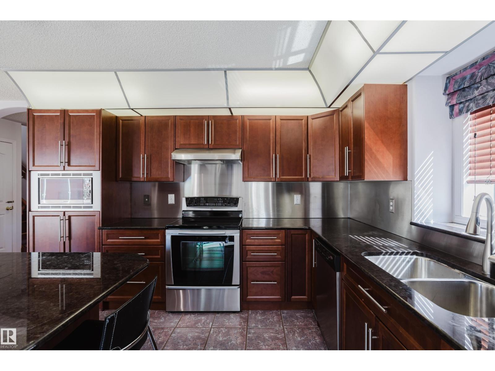 4203 12 AV NW - 18