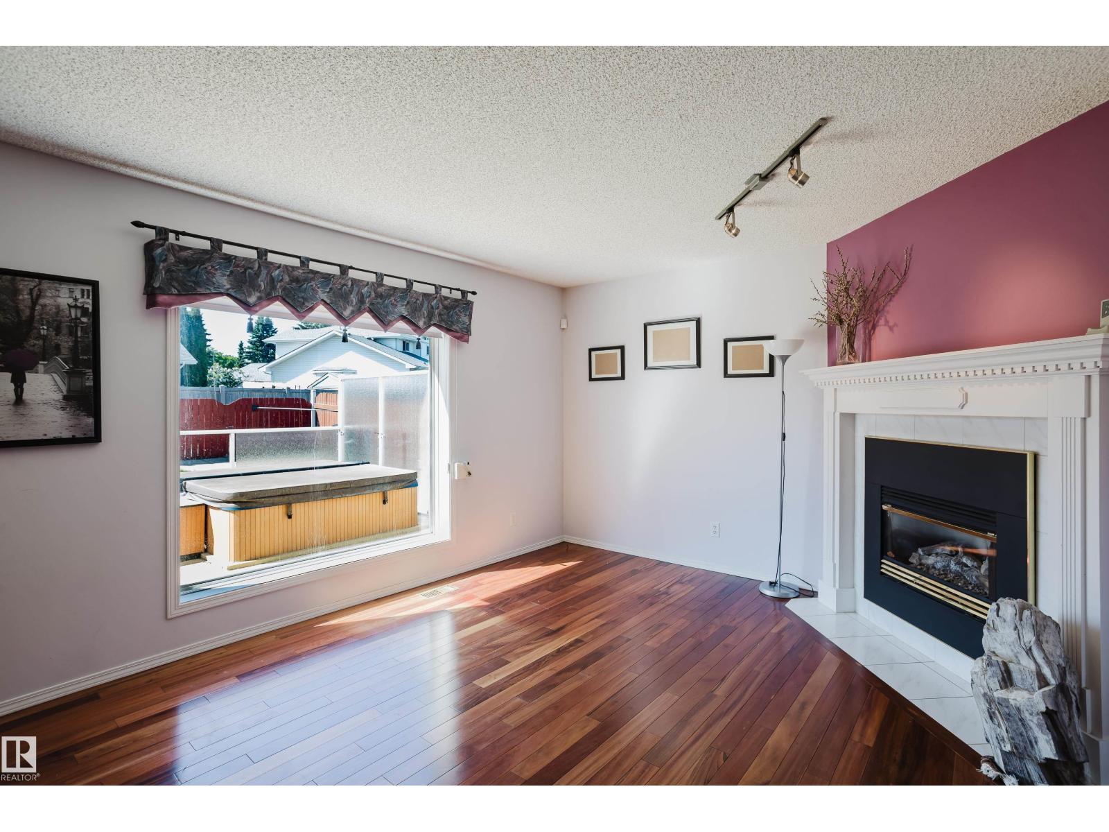 4203 12 AV NW - 19