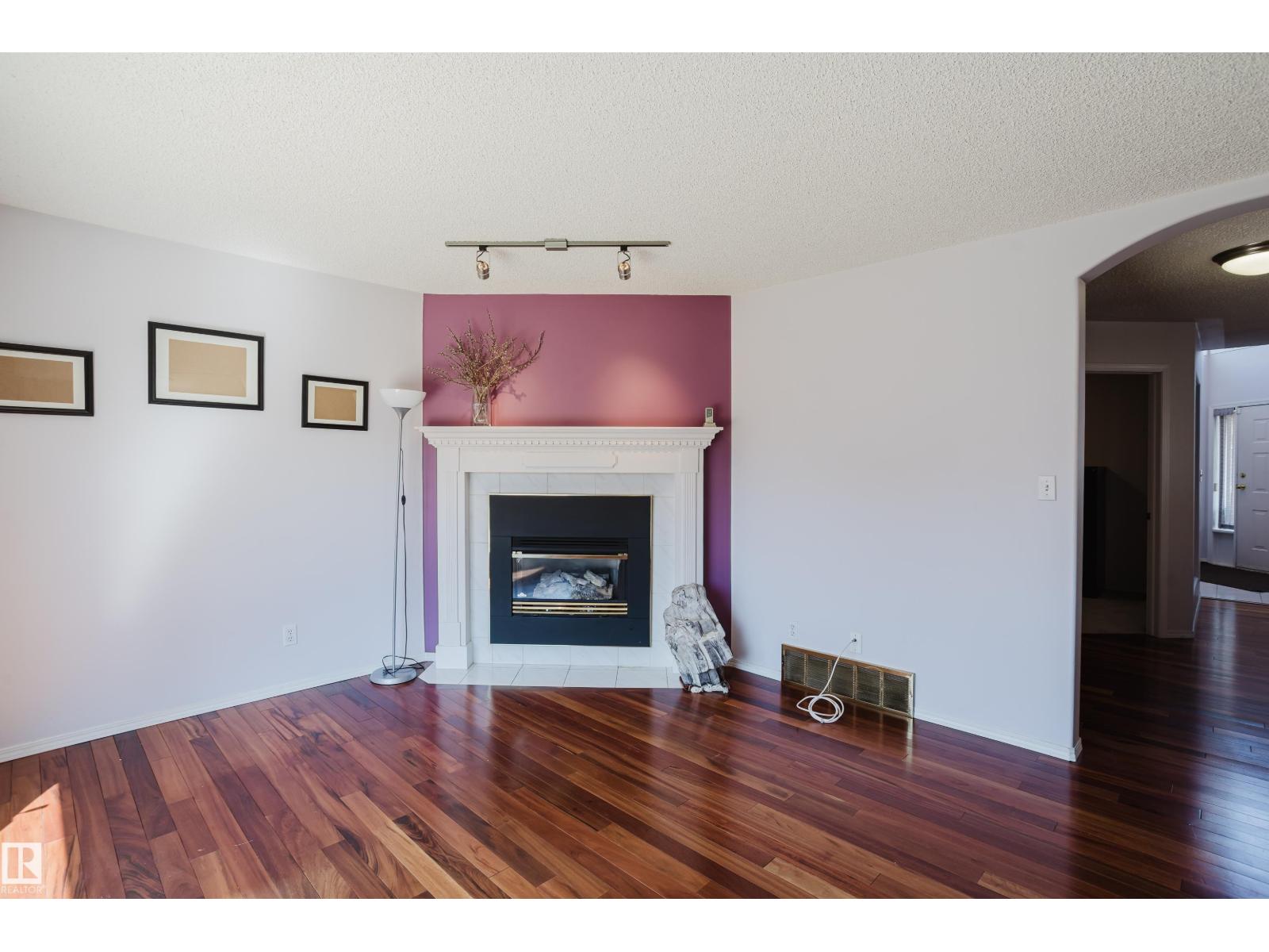 4203 12 AV NW - 20