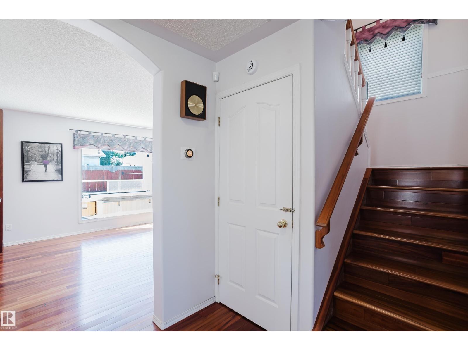 4203 12 AV NW - 22