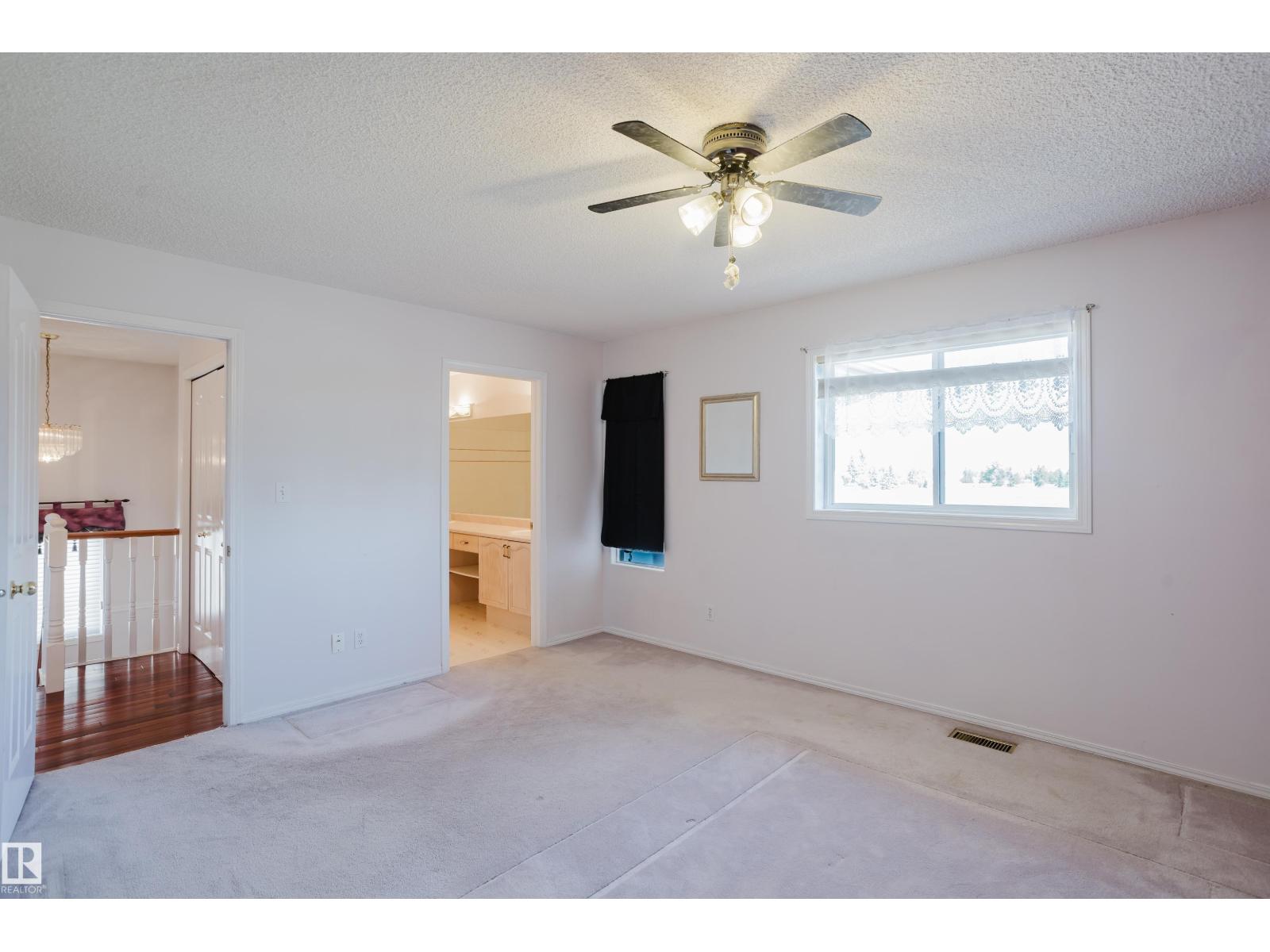 4203 12 AV NW - 28