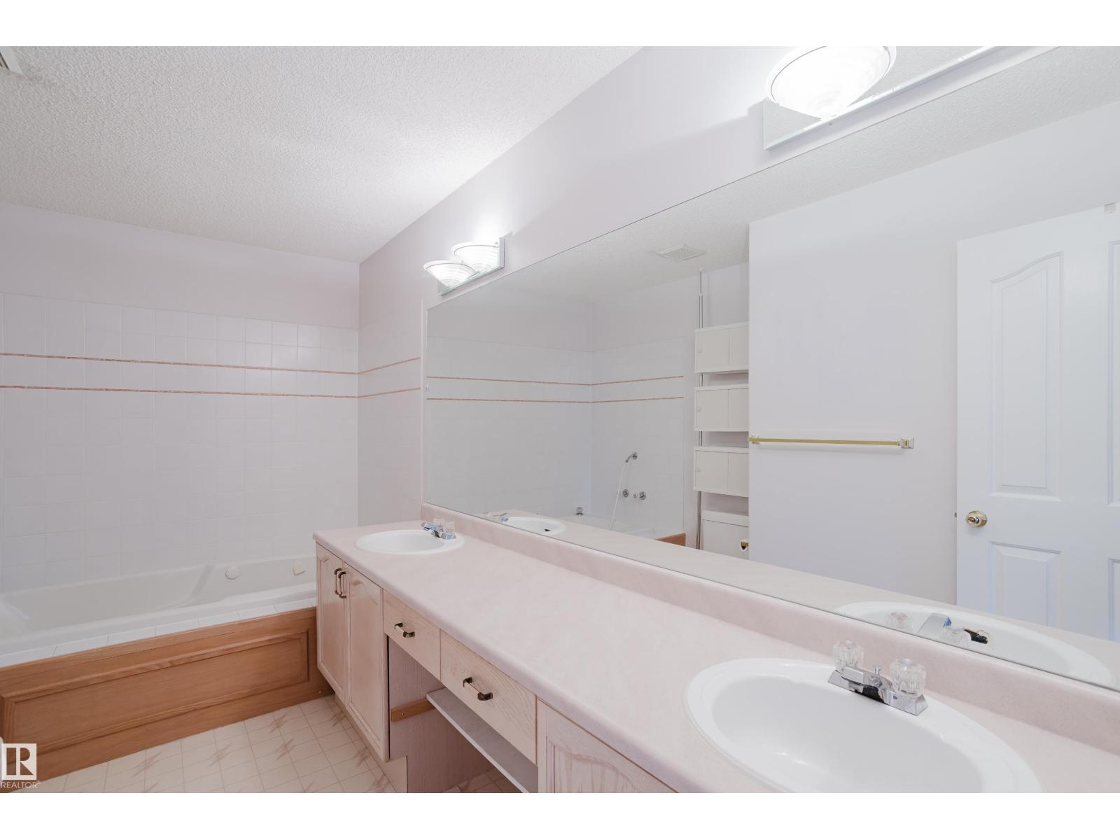 4203 12 AV NW - 29