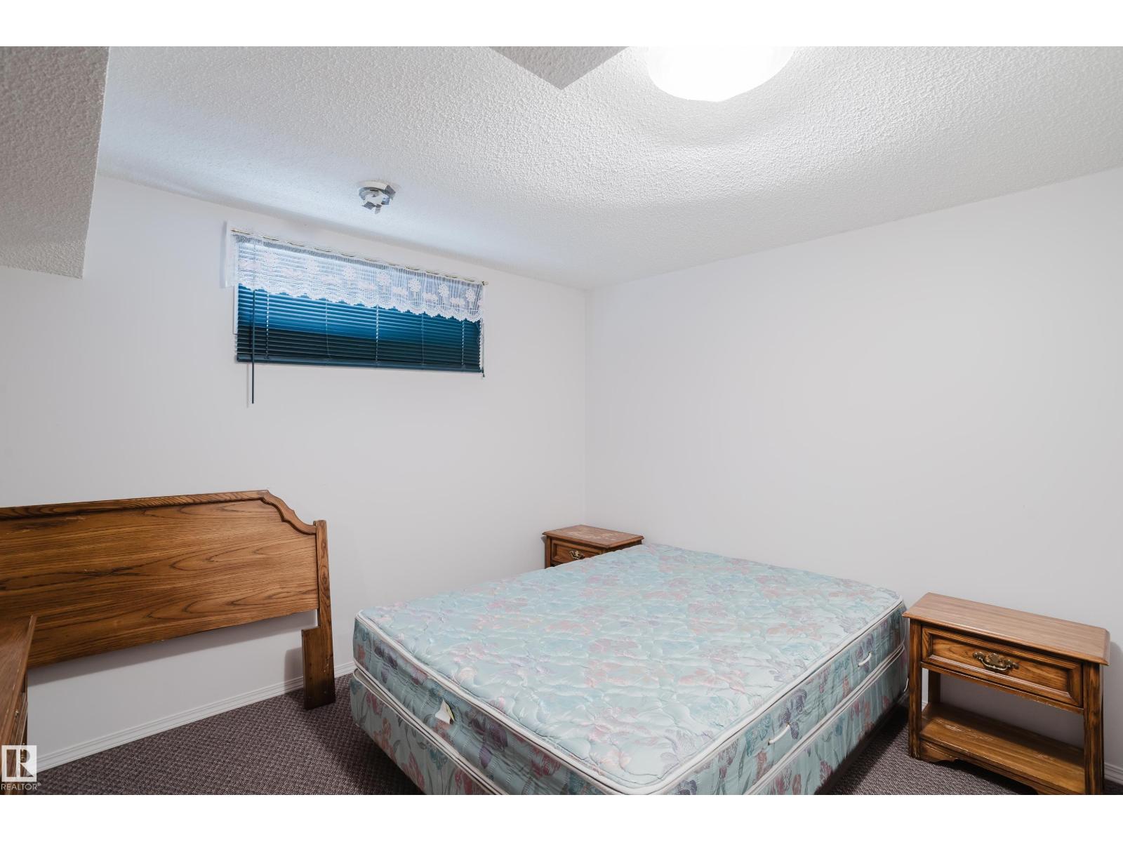 4203 12 AV NW - 35