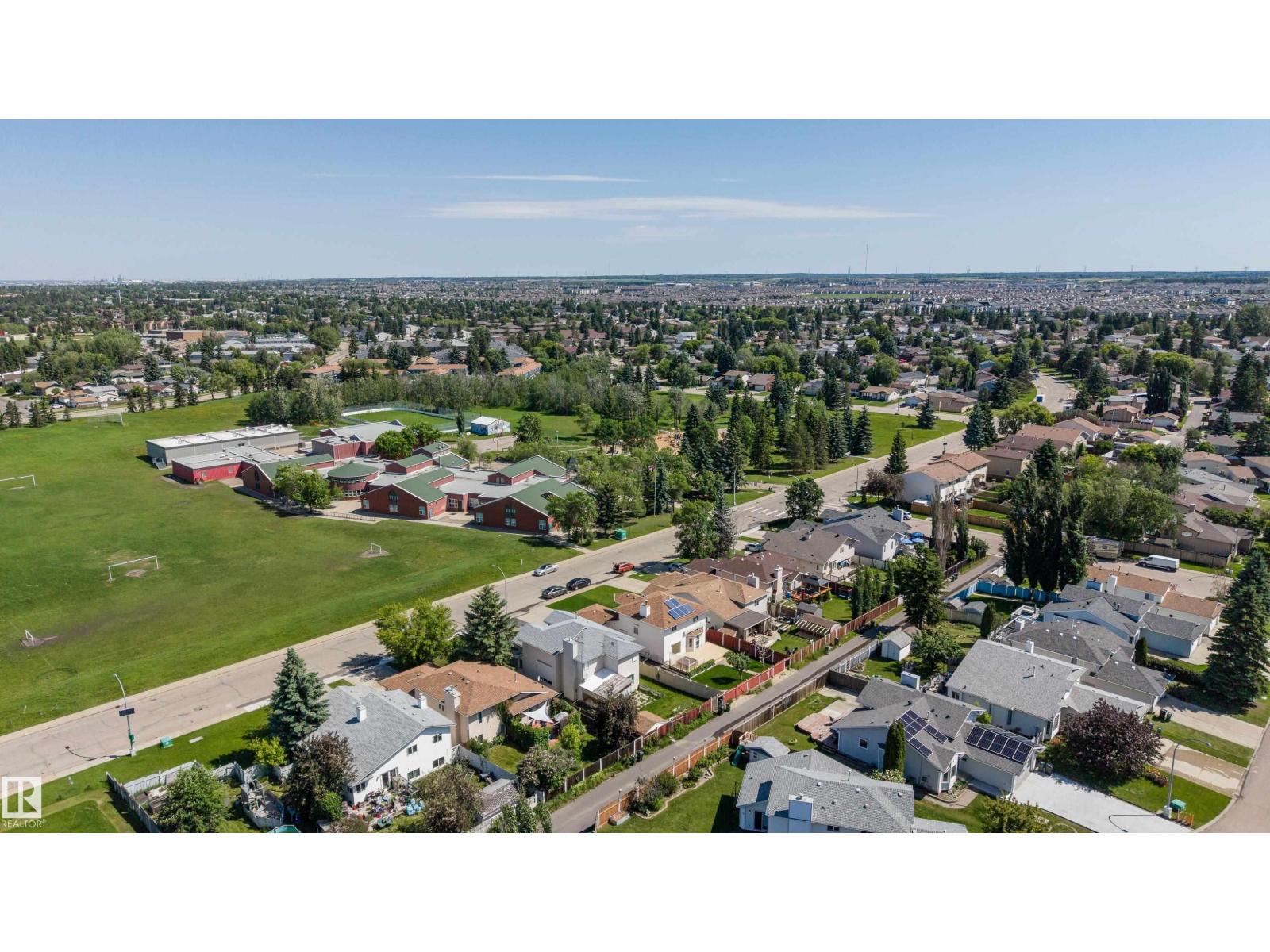 4203 12 AV NW - 47