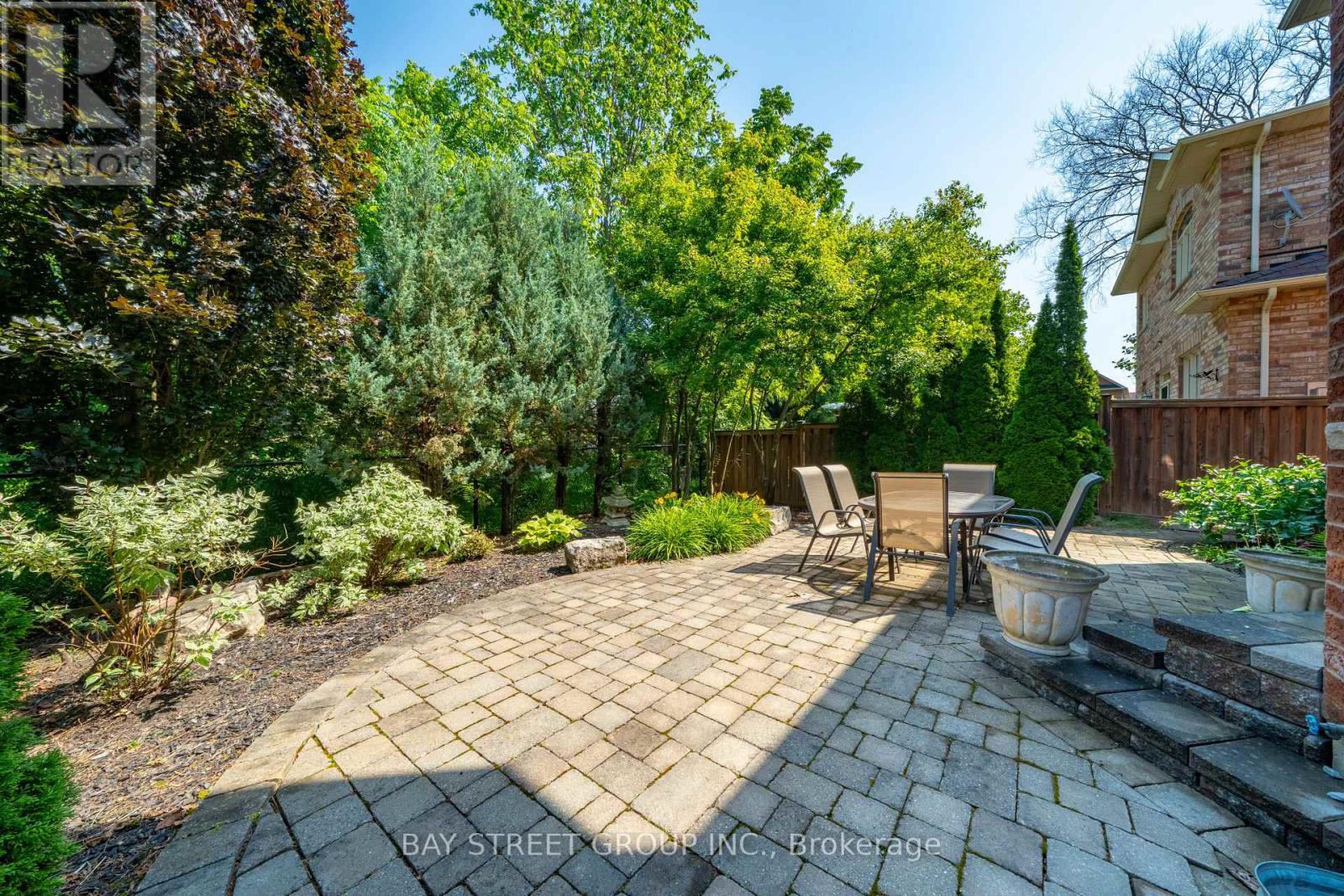 995 NELLIE LITTLE CRESCENT - Image 47