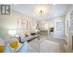 995 Nellie Little Crescent, Newmarket, ON L3X3E6 Photo 17