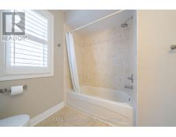 995 Nellie Little Crescent, Newmarket, ON L3X3E6 Photo 31