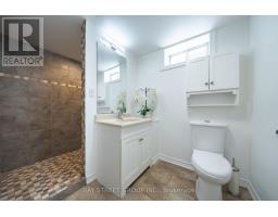 995 Nellie Little Crescent, Newmarket, ON L3X3E6 Photo 39