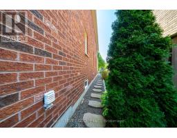 995 Nellie Little Crescent, Newmarket, ON L3X3E6 Photo 48