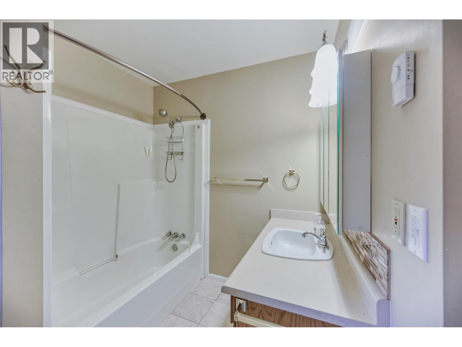 6050 Athelston-Hartford Road - 13