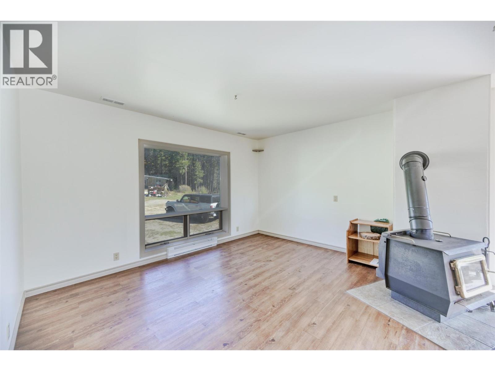 6050 Athelston-Hartford Road - 6