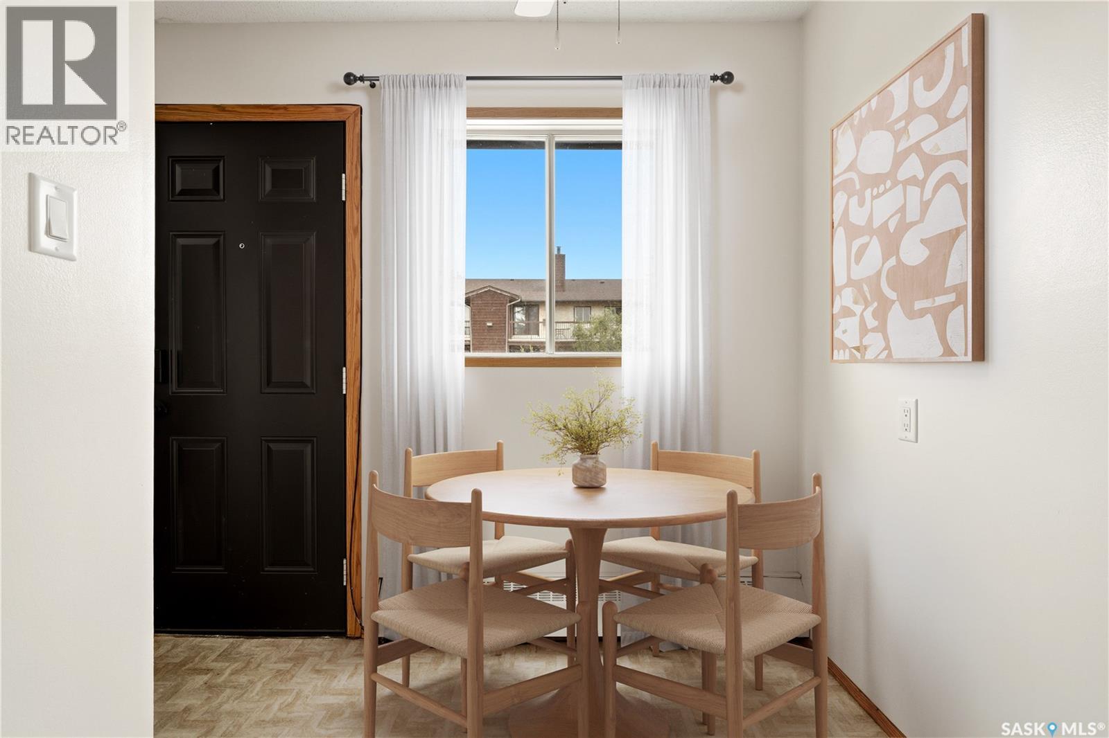 #203 15 Alport CRESCENT - 13