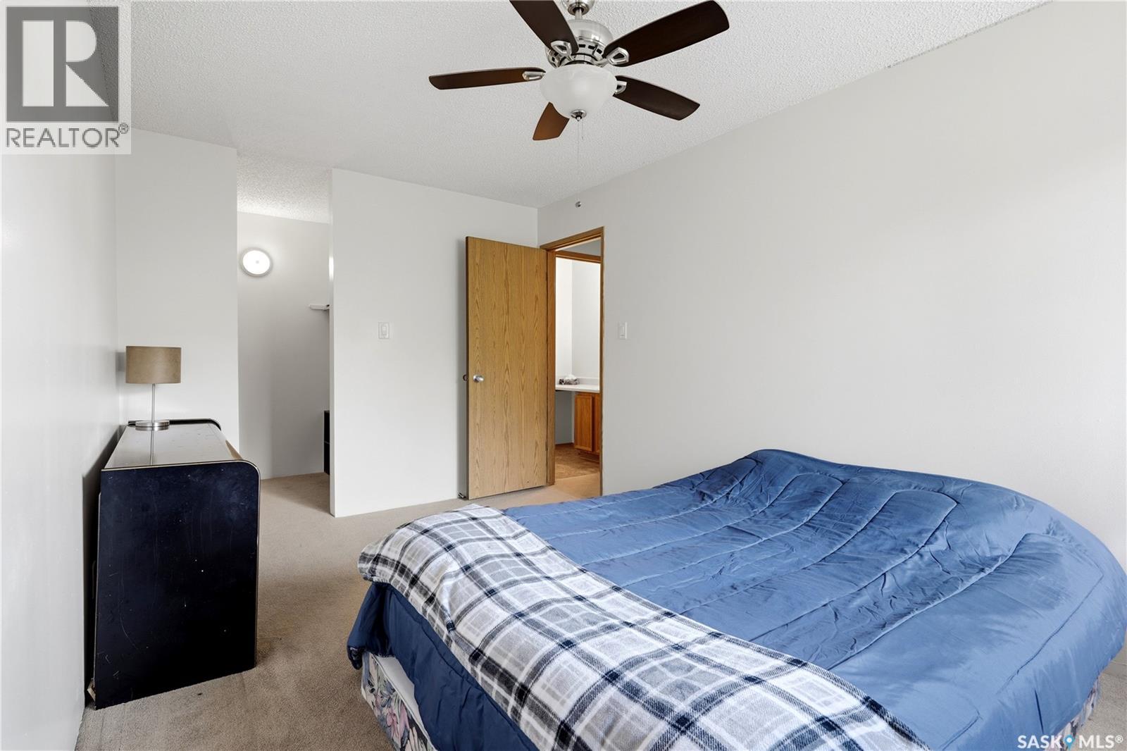 #203 15 Alport CRESCENT - 19