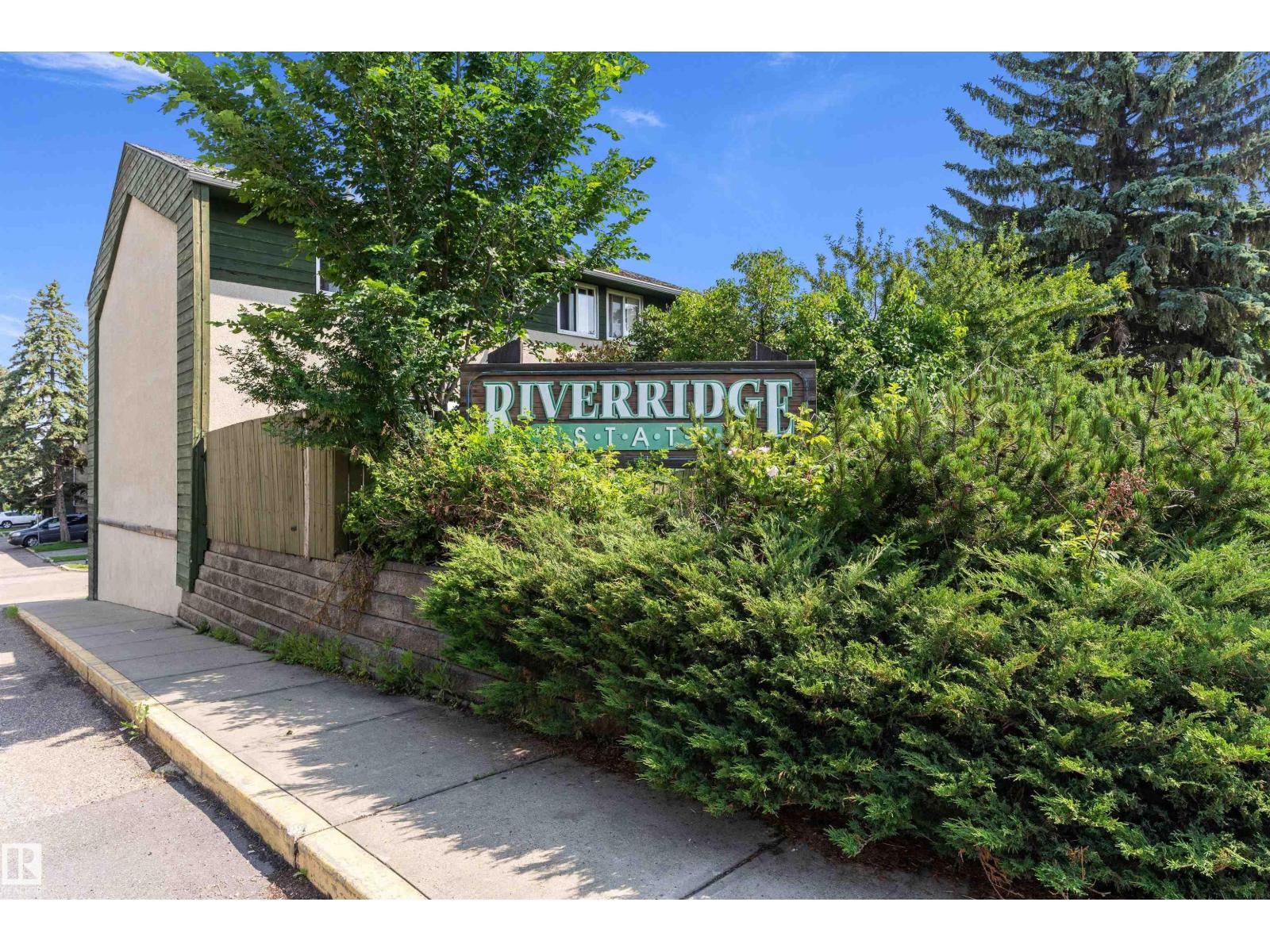 899 Abbotsfield RD NW NW - 29