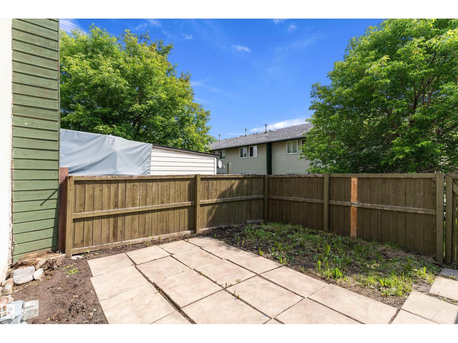 899 Abbotsfield RD NW NW - 26