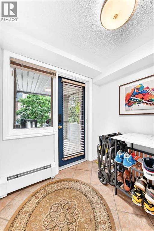 102, 2422 Erlton Street SW — photo 4