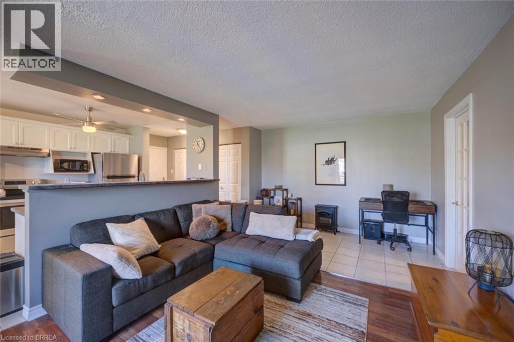 #18 608 GREY Street - 13