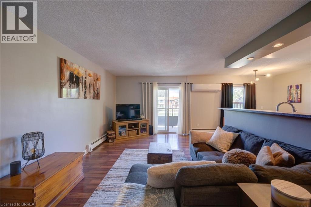 #18 608 GREY Street - 19