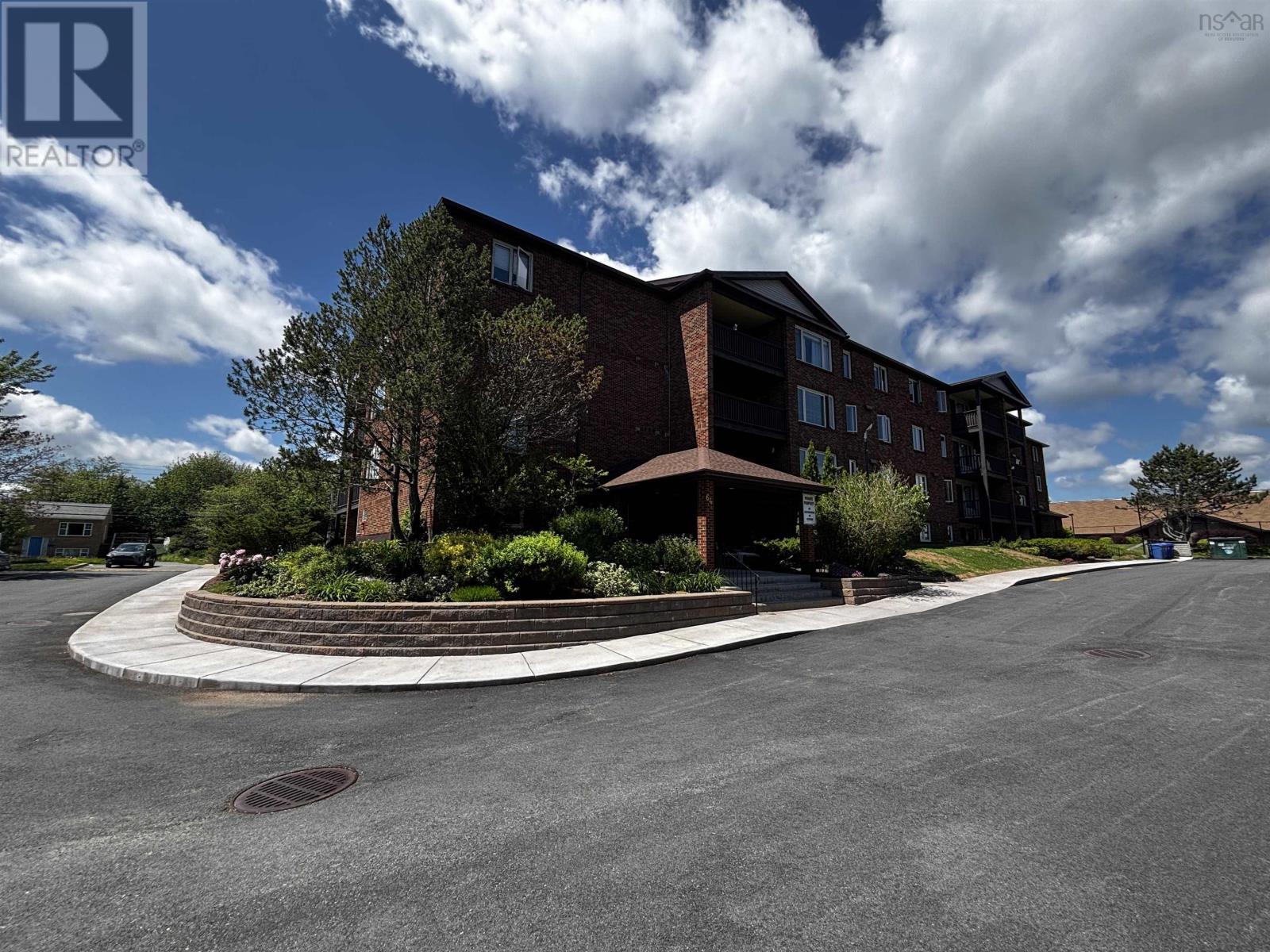 #410 64 Cumberland Drive - 1